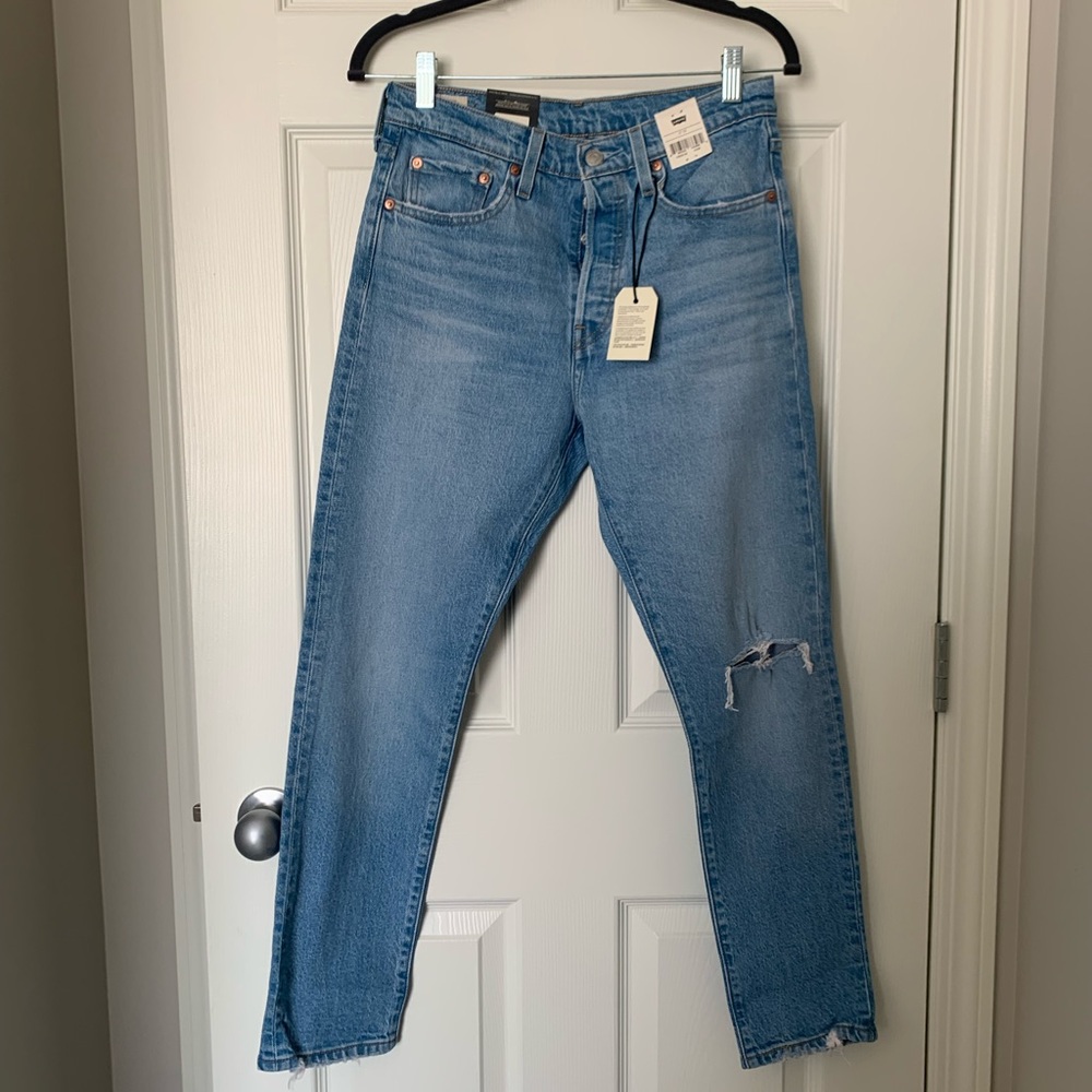 NWT Levi’s 501 Skinny 27/28